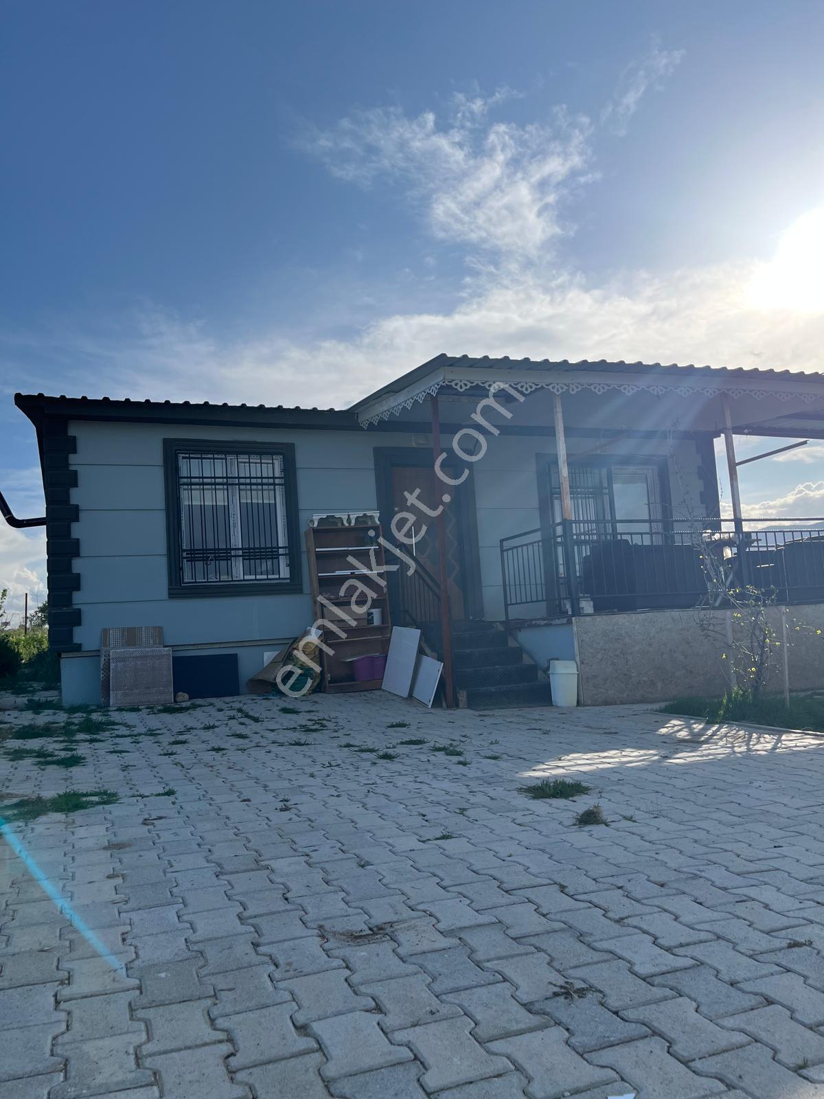 Korkuteli Bozova Yukarı Da İçinde 2+1 Ev Olan 842 M2 Satılık Tarla - Görsel 5