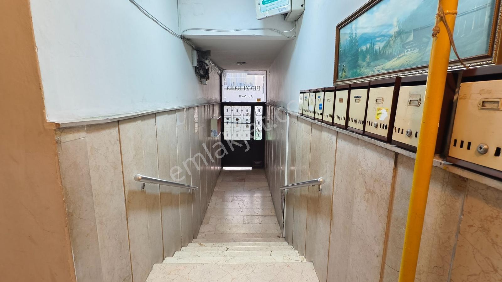 Uğur Şahin'den İzmit Merkezde Satılık Arakat 3+1 14om² Daire - Görsel 5