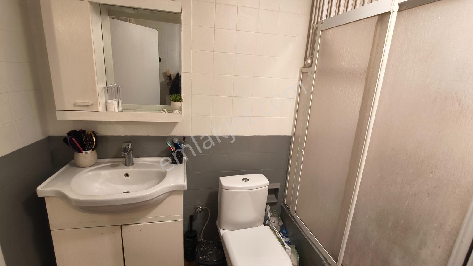 Uğur Şahin'den İzmit Merkezde Satılık Arakat 3+1 14om² Daire - Görsel 7