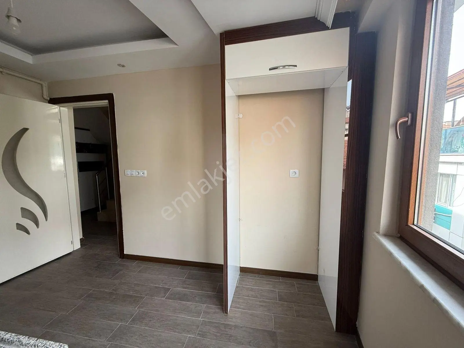 Remax Model Pelitlibağ Mahallesinde Satılık Tek Tapu Çift Daire - Görsel 31
