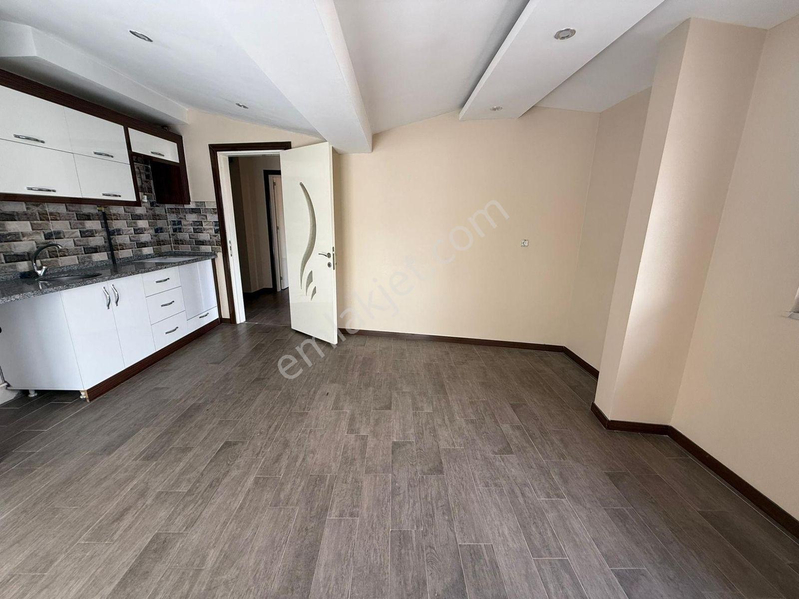 Remax Model Pelitlibağ Mahallesinde Satılık Tek Tapu Çift Daire - Görsel 18