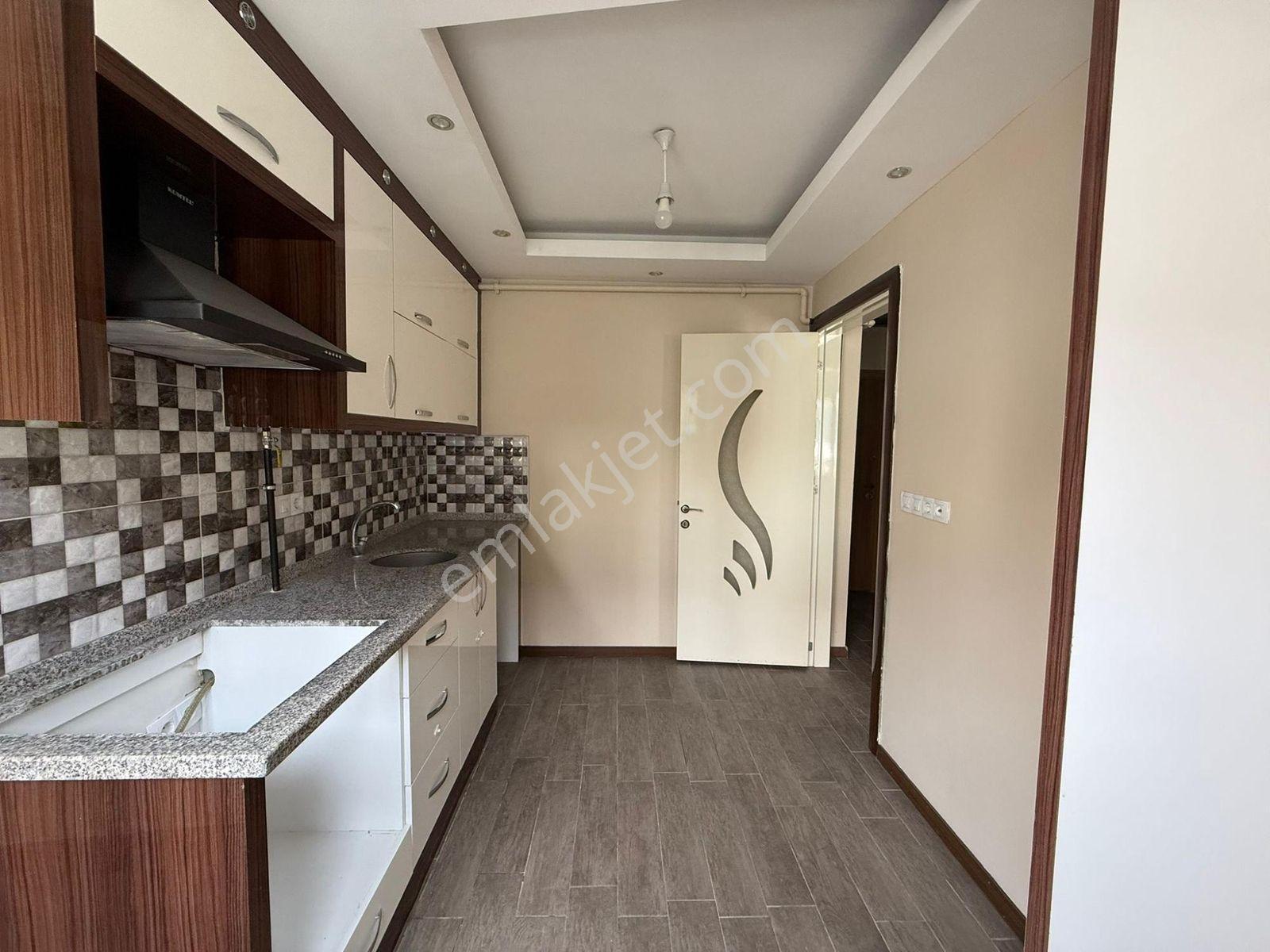 Remax Model Pelitlibağ Mahallesinde Satılık Tek Tapu Çift Daire - Görsel 9