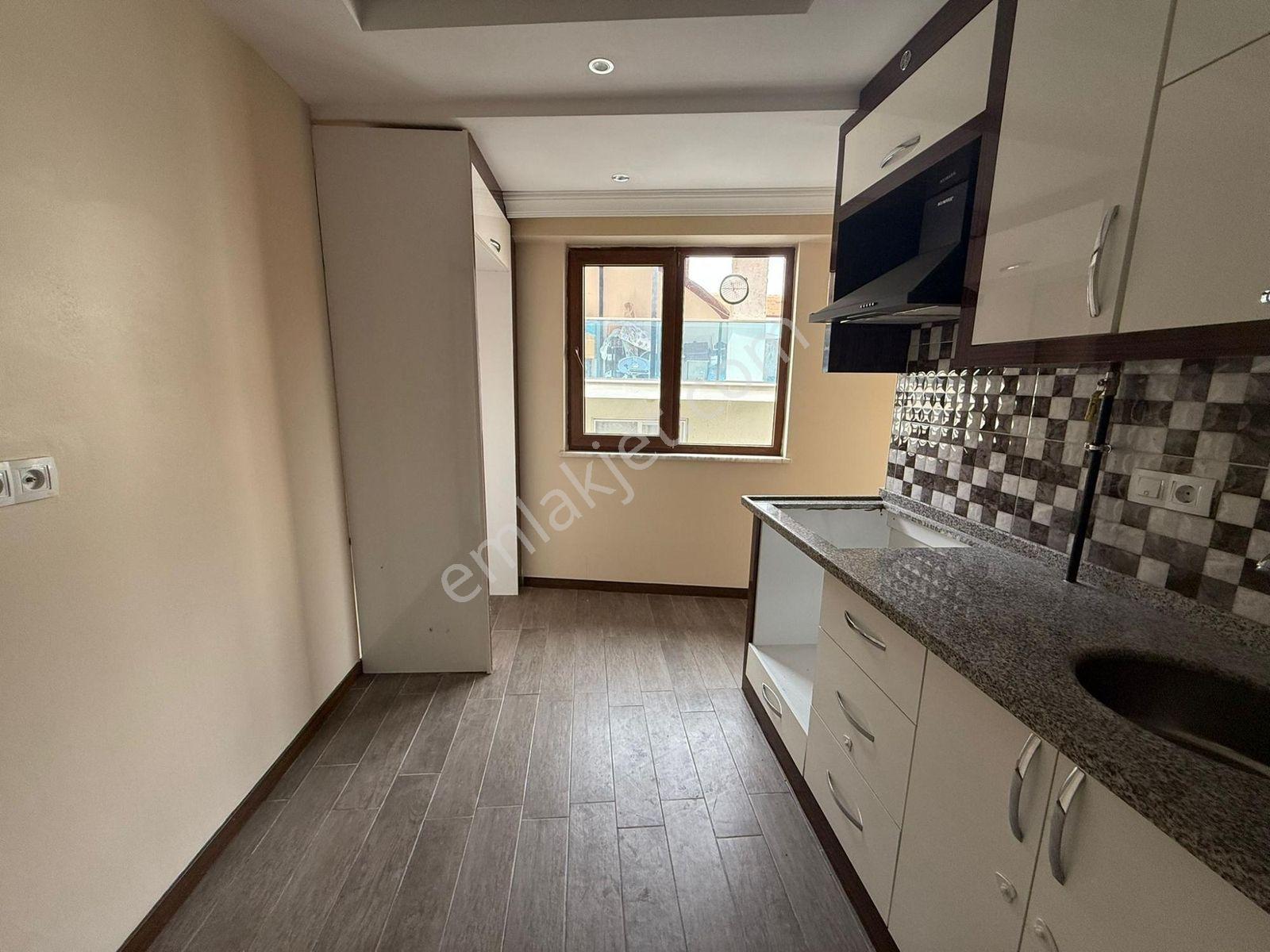 Remax Model Pelitlibağ Mahallesinde Satılık Tek Tapu Çift Daire - Görsel 23