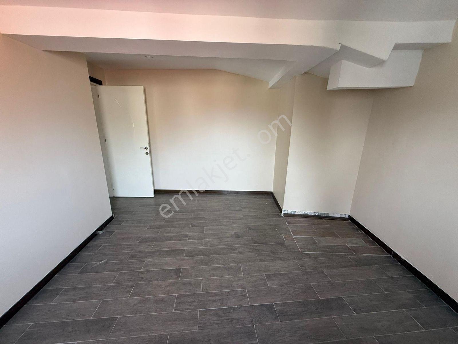 Remax Model Pelitlibağ Mahallesinde Satılık Tek Tapu Çift Daire - Görsel 7