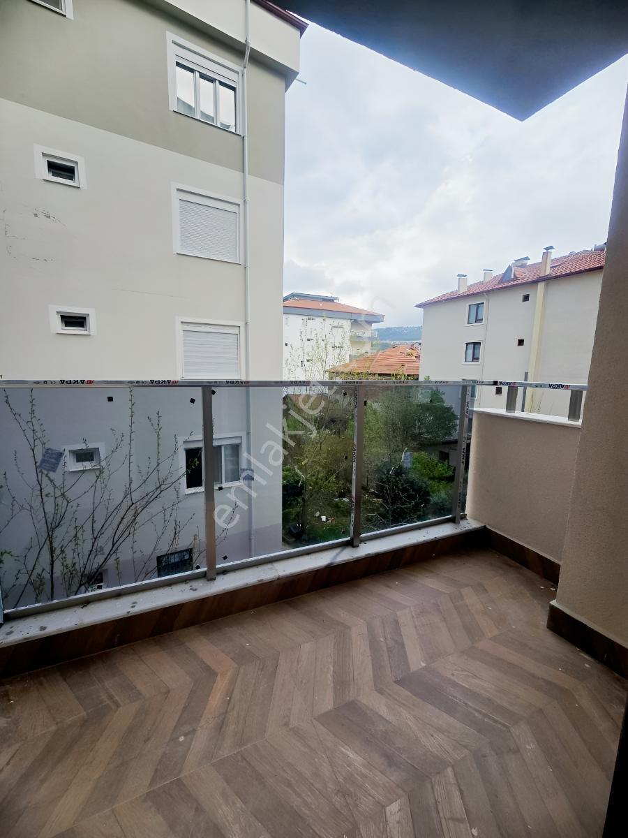 Lüks Site İçinde Tatil Modunda Yaşam Alanı - Görsel 3