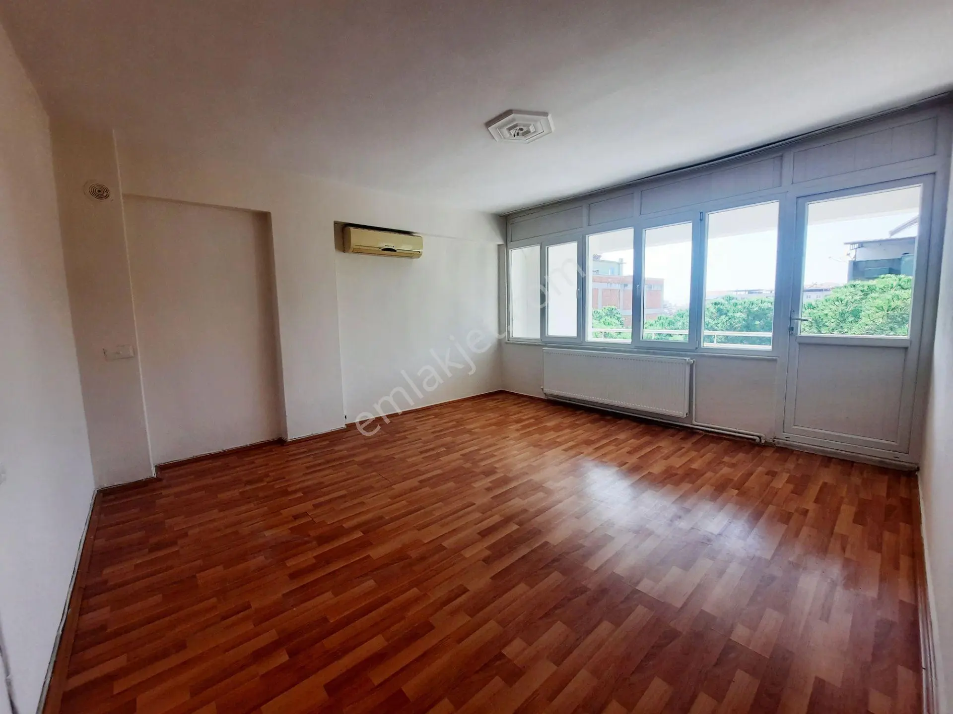 Şehir Merkezinde Asansörlü, Doğalgazlı 4.kat Daire.. - Görsel 3