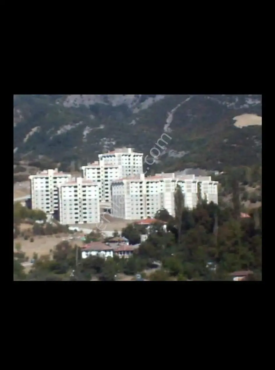 Adalet Gold Group Emlak'tan Satılık Daire 2.etap Tokide 3+1 Site İçerisinde Giriş Kat Uygun Fiyata - Görsel 2