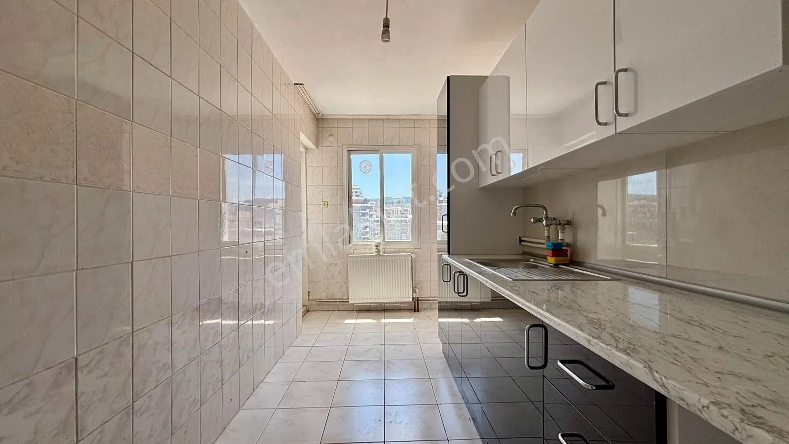 Buca Batı Girişinde I Site İçi,asansörlü,ferah Ve Aydınlık Daire - Görsel 19