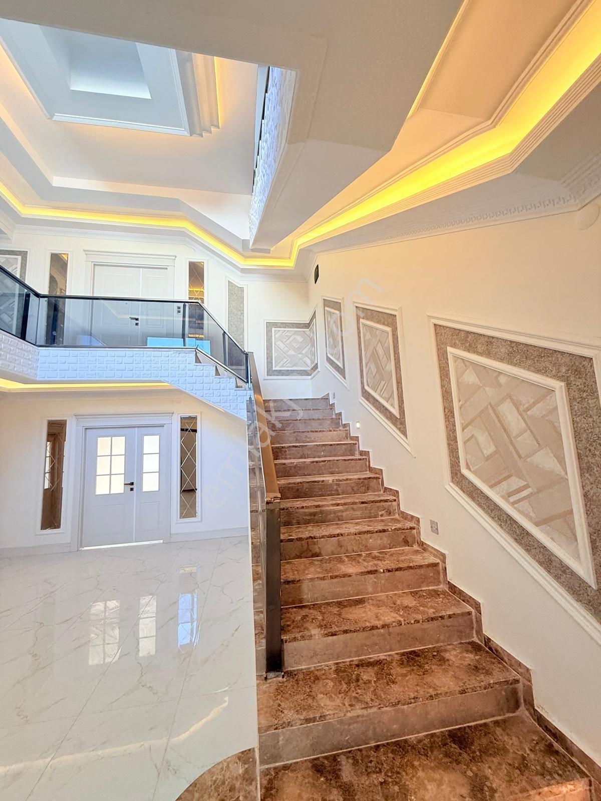 Beyazsaray Villalarında Ekstra Masraflı 7+1 Satılık Havuzluvilla - Görsel 12
