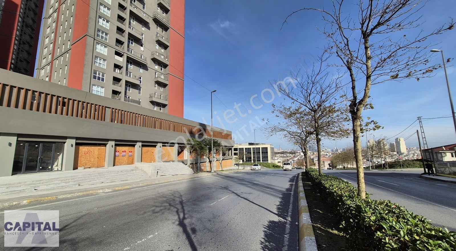 Ödül İstanbul Sitesi Bulvar Üzeri 2 Katlı Satılık Dükkan - Görsel 16