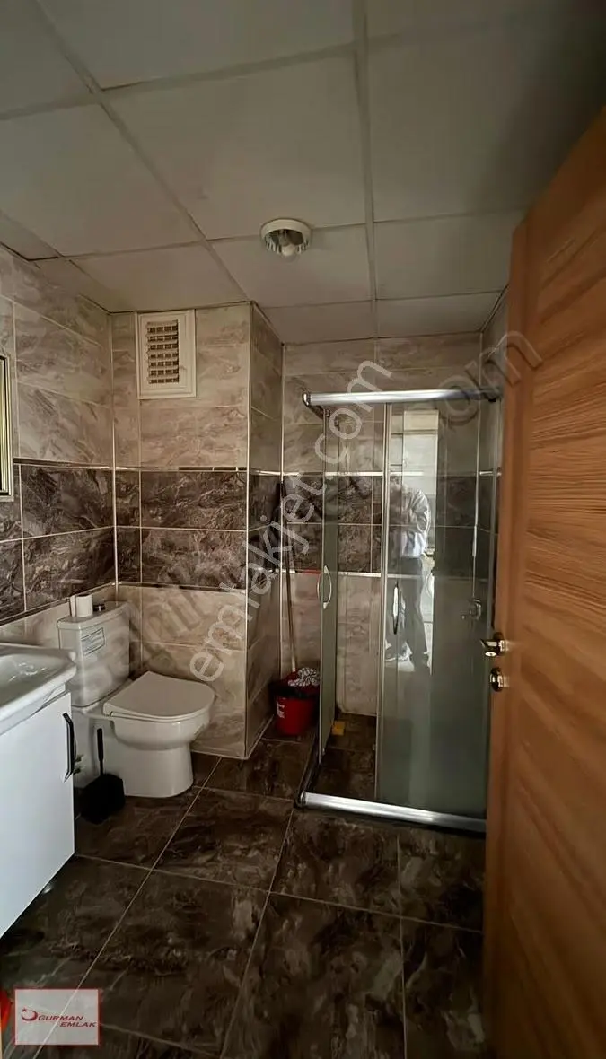 Uğurman Emlak'tan Önü Açık Balkonlu 2+0 Eşyalı Daire - Görsel 2