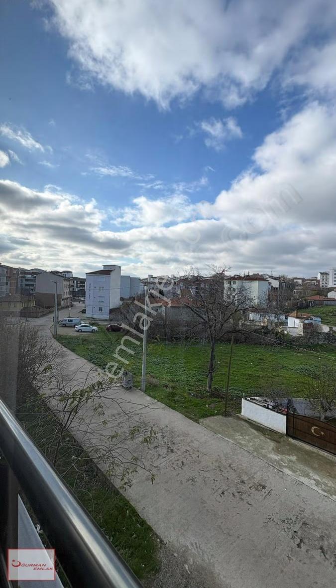 Uğurman Emlak'tan Önü Açık Balkonlu 2+0 Eşyalı Daire - Görsel 4