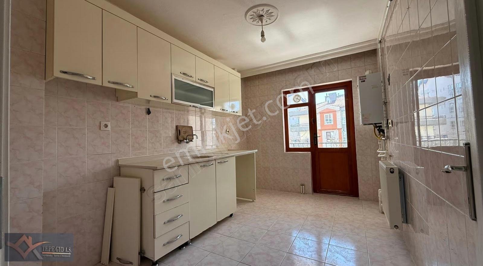 Tepe Gayrimenkulden Arakat 3+1 Geniş Güneydoğu Cephe - Görsel 26