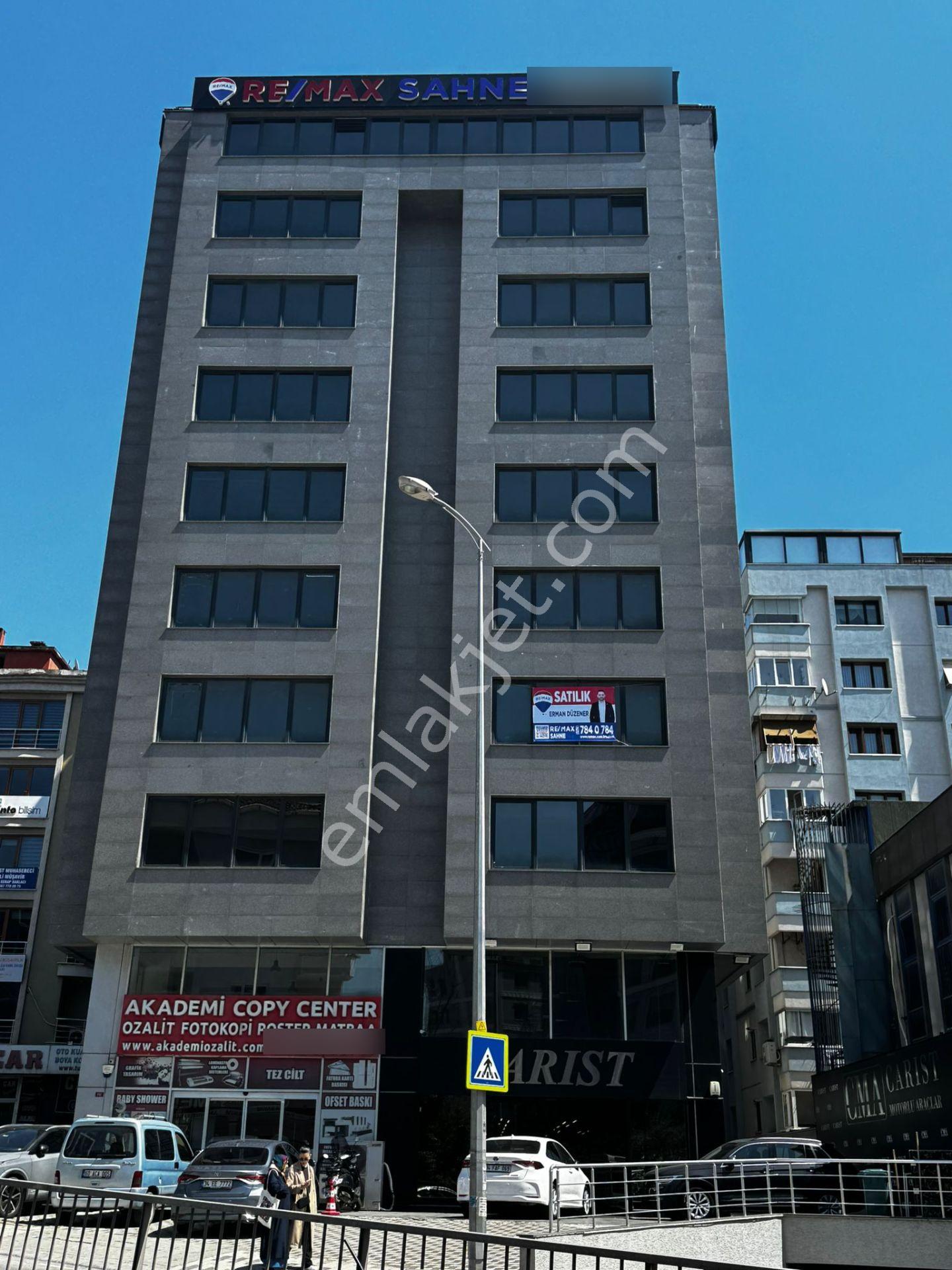 Maltepe Atatürk Cd Üzeri Prestijli Plaza Katı 300 M2 ! - Görsel 2