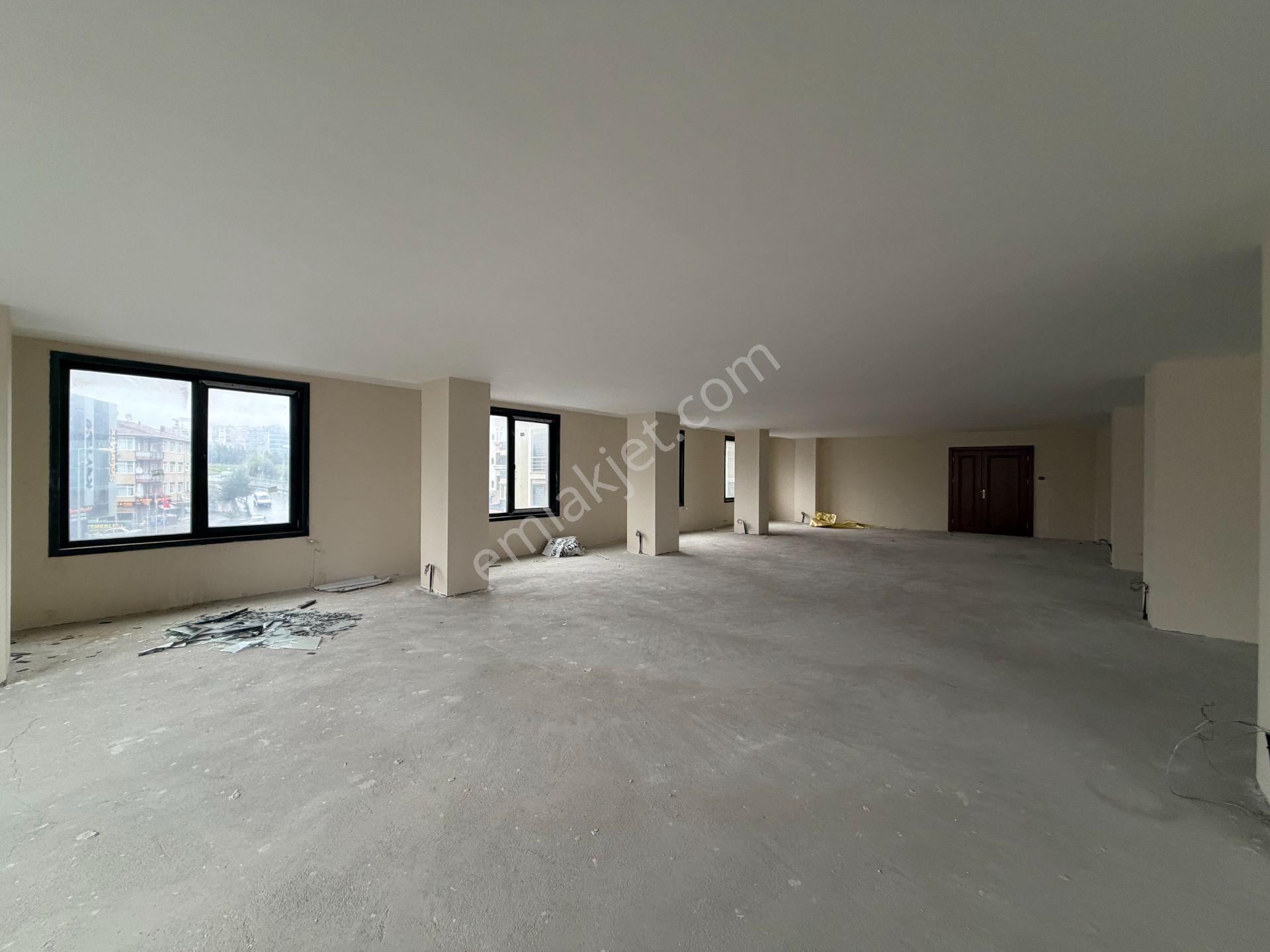 Maltepe Atatürk Cd Üzeri Prestijli Plaza Katı 300 M2 ! - Görsel 8