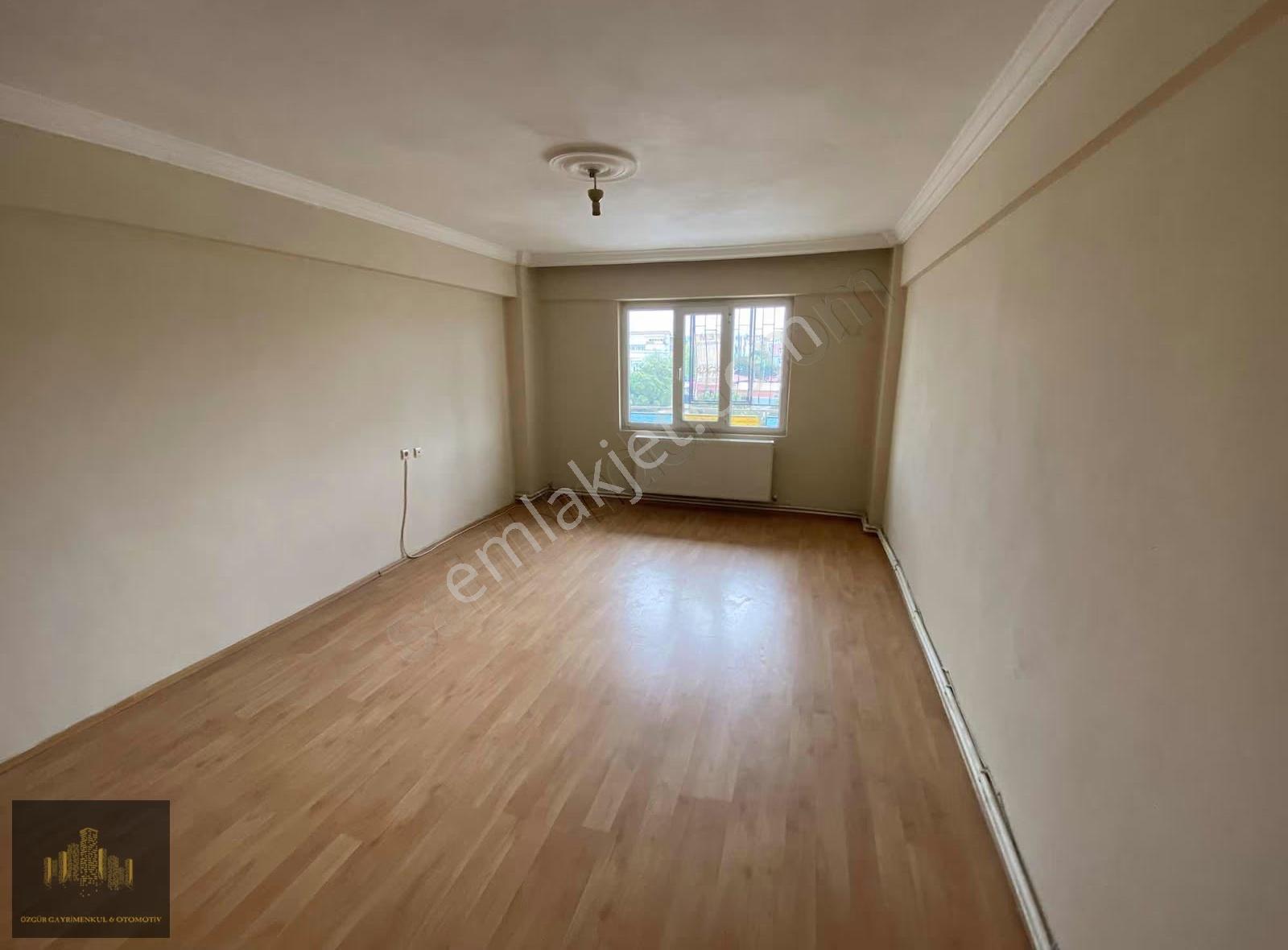 Manisa Akhisar Efemden Pazar Pazarı Yakını 3+1 Kiralık Daire !!!