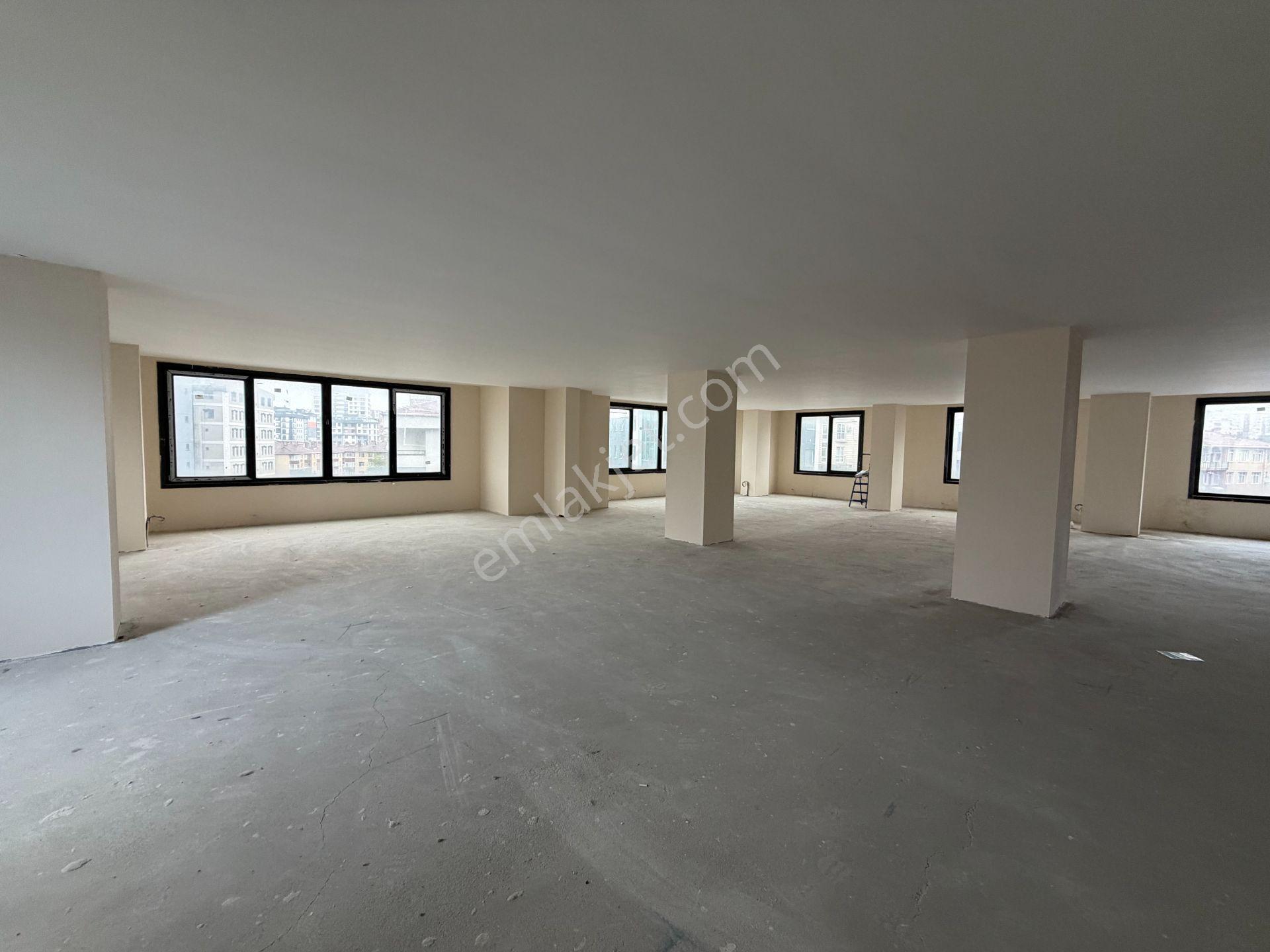 Bağlarbaşı Mh Atatürk Cad.üzeri Prestijli Plaza Katı 300 M2 ! - Görsel 8
