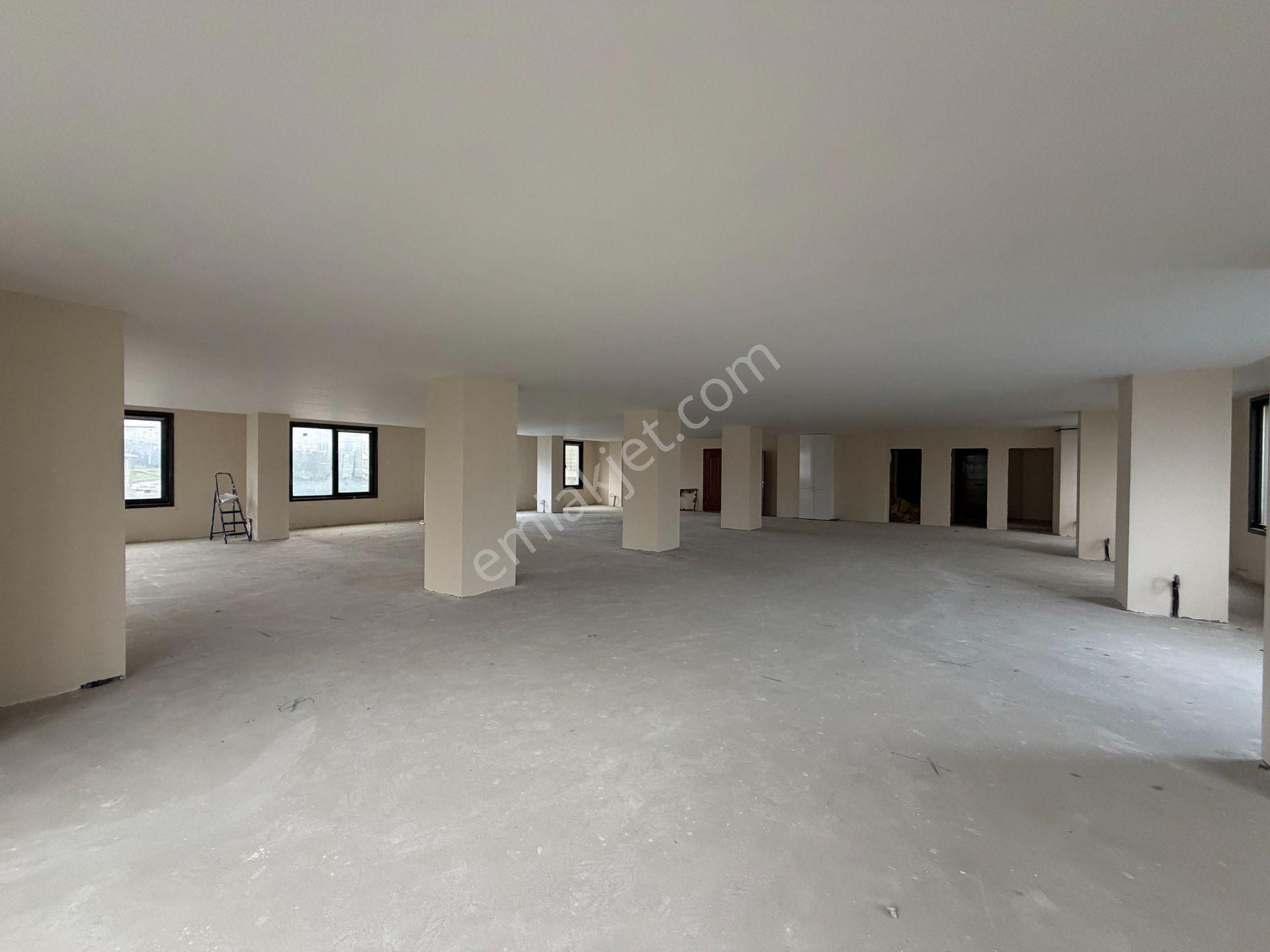 Bağlarbaşı Mh Atatürk Cad.üzeri Prestijli Plaza Katı 300 M2 ! - Görsel 10