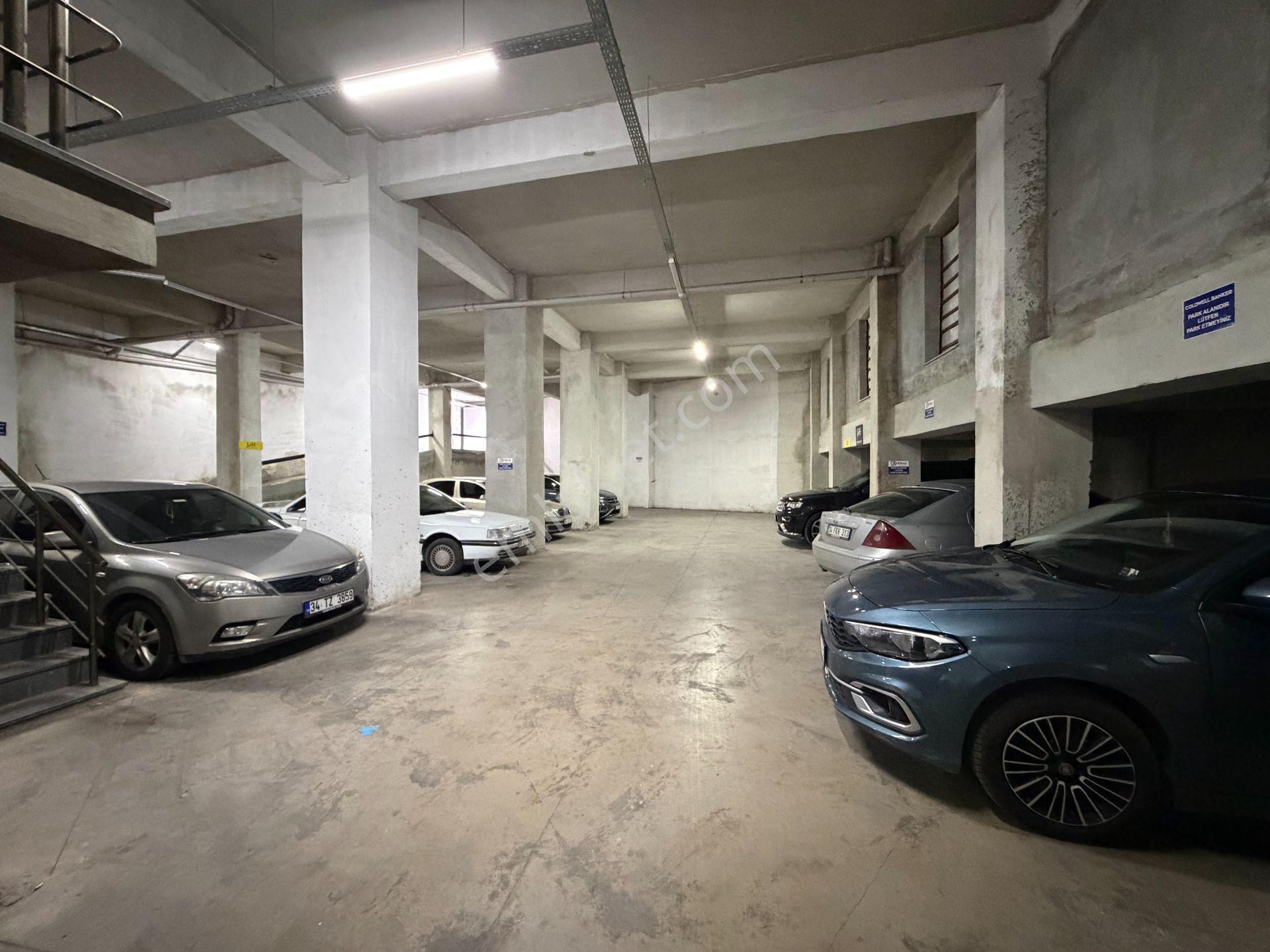 Bağlarbaşı Mh Atatürk Cad.üzeri Prestijli Plaza Katı 300 M2 ! - Görsel 21