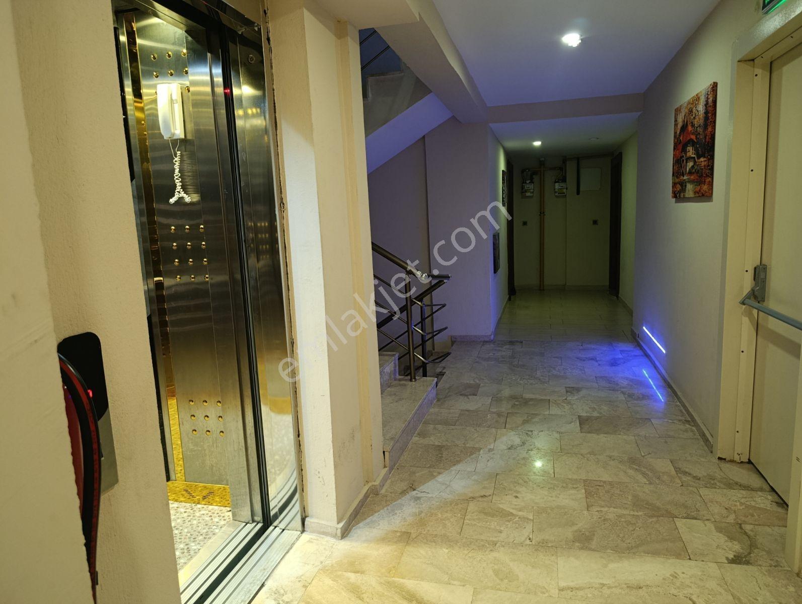 Ayrıcalıklı Konumda Park Flora 2 Sitesinde Satılık 2+1 Daire - Görsel 26