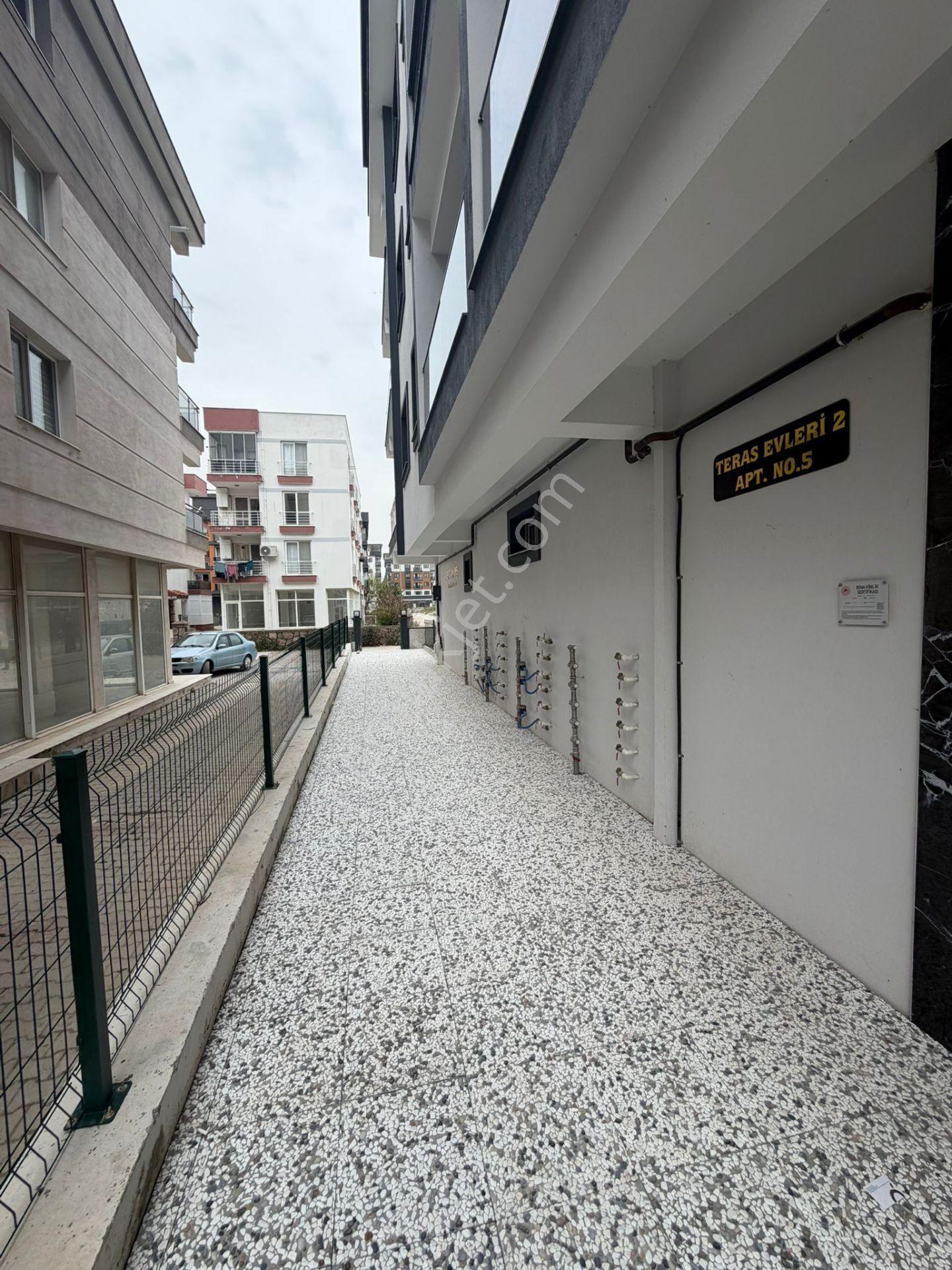 Yerden Isıtmalı Lüx 1+1 Ara Kat Merkezi Konum Önü Açık - Görsel 5