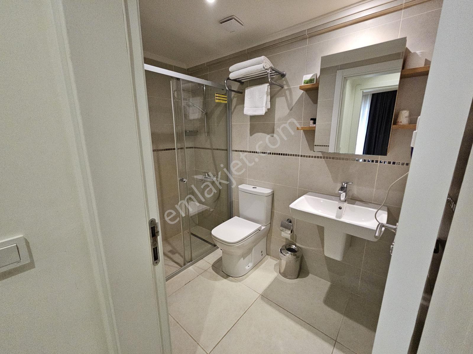Kuşadası Ramada Suıtes'te Satılık Eşyalı 1+1 Daire - Görsel 6