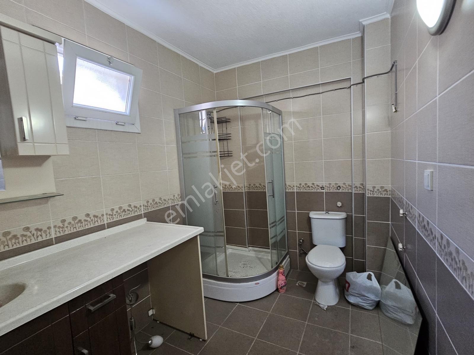Buca Yeşilbağlar Mah Satılık 100m2 2+1 3 Kat Kullanışlı Daire - Görsel 17
