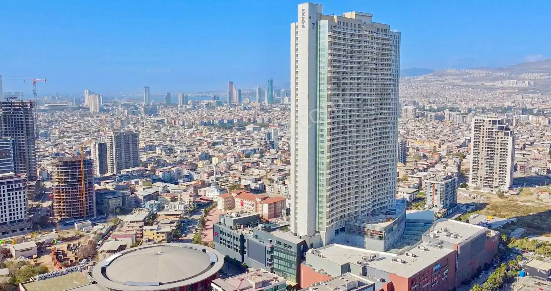 Point Bornova Rezidansta Deniz Manzaralı Geniş 3+1 Daire