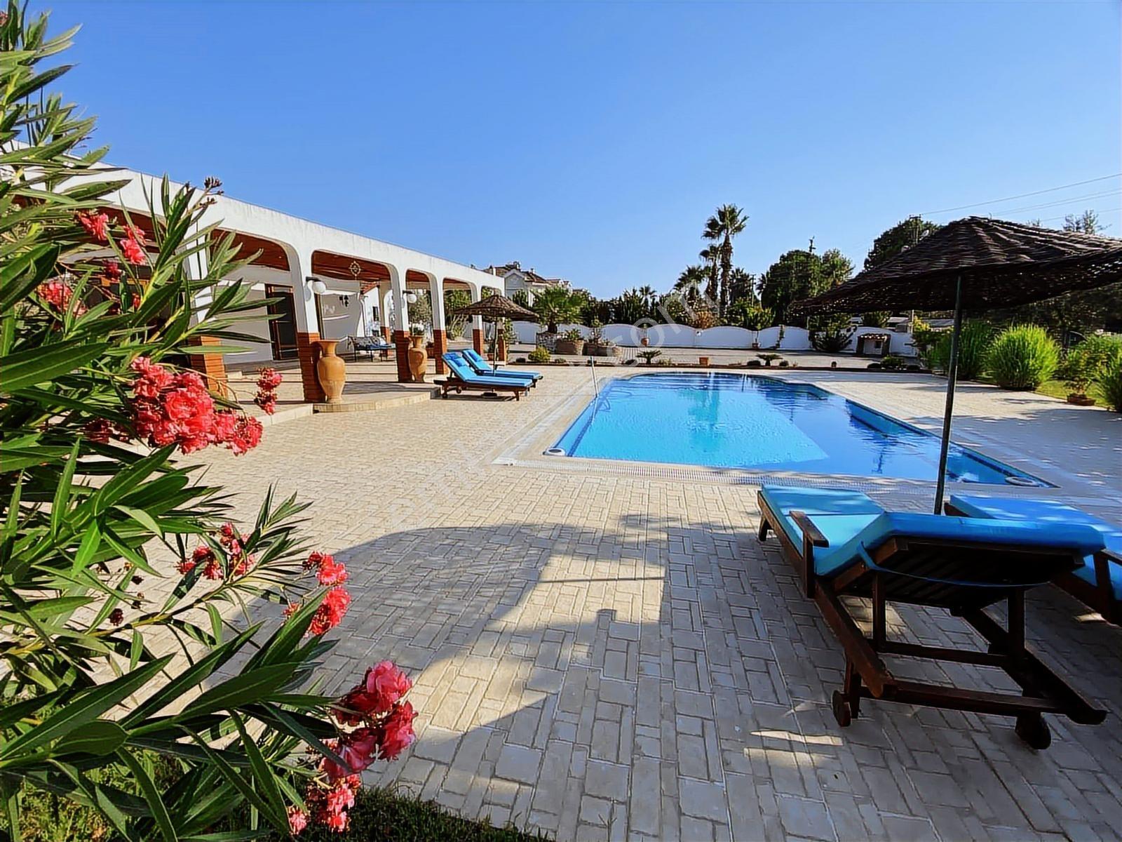 Fethiyede Muazzam Tek Katlı 2793m2 Arsalı Müstakil Villa - Görsel 22