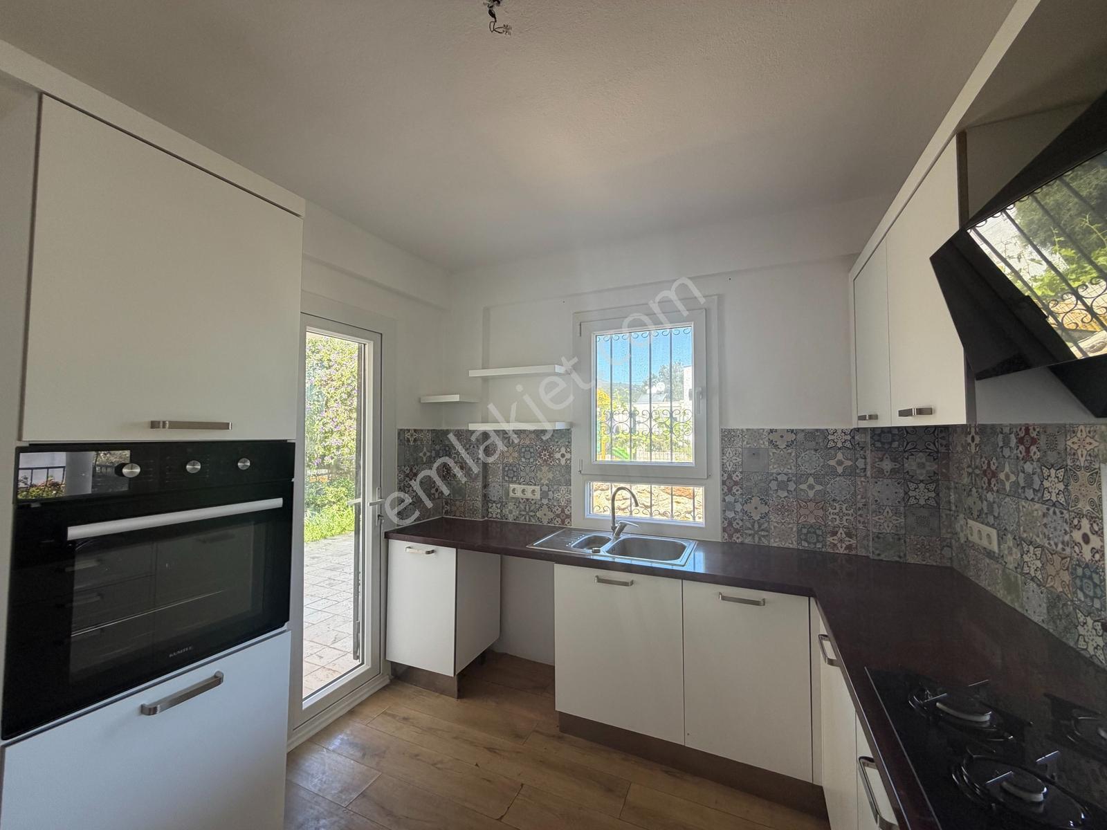 Bodrum Torbada Kiralık Deniz Manzaralı Bahçeli Müstakil Ev - Görsel 10