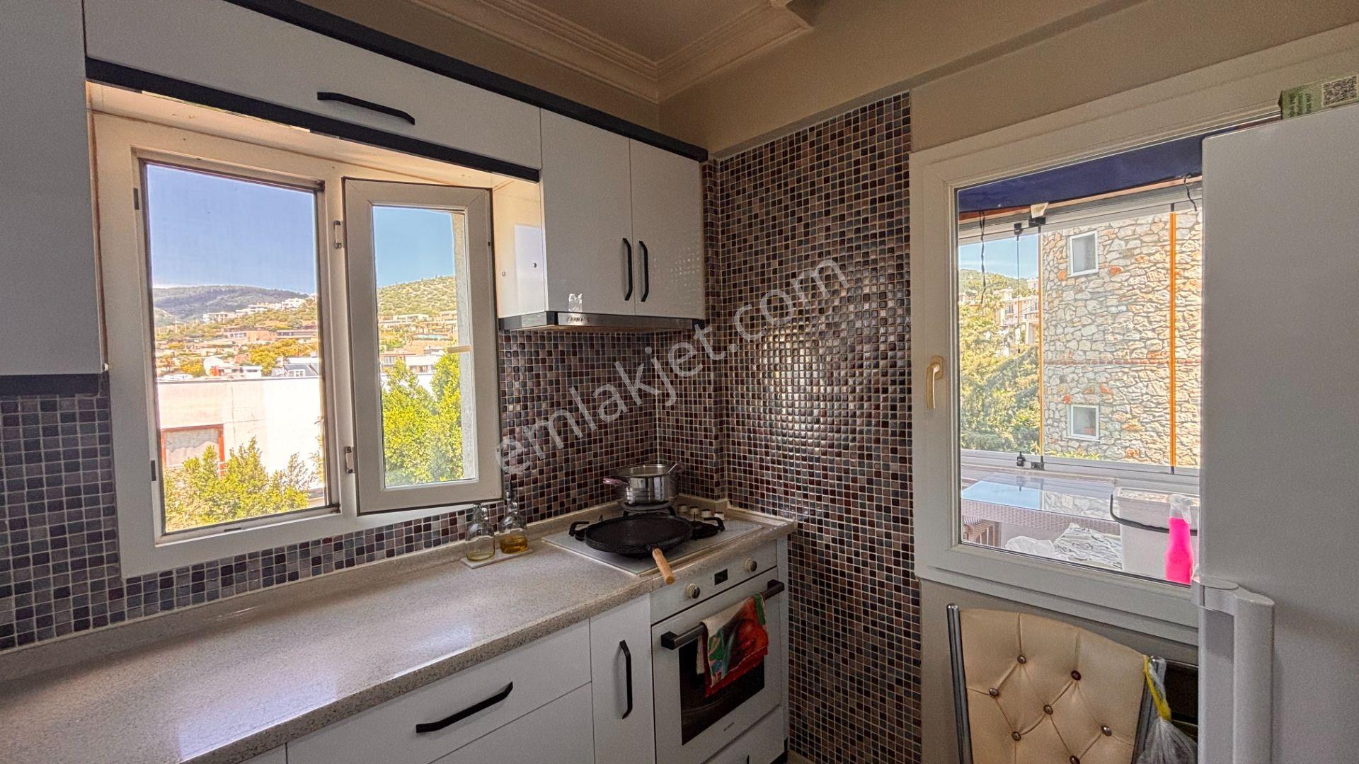Konacık Ali Yaman Sitesi'nde Havuz Manzaralı 2+1 Üst Kat Daire - Görsel 6