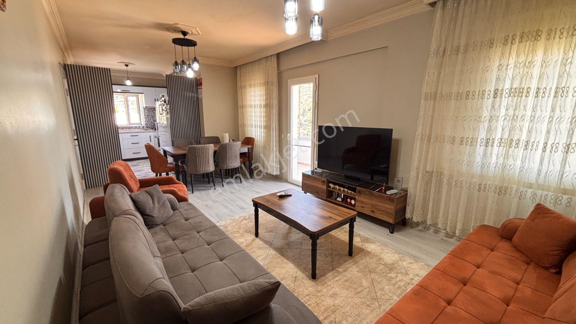 Konacık Ali Yaman Sitesi'nde Havuz Manzaralı 2+1 Üst Kat Daire - Görsel 9