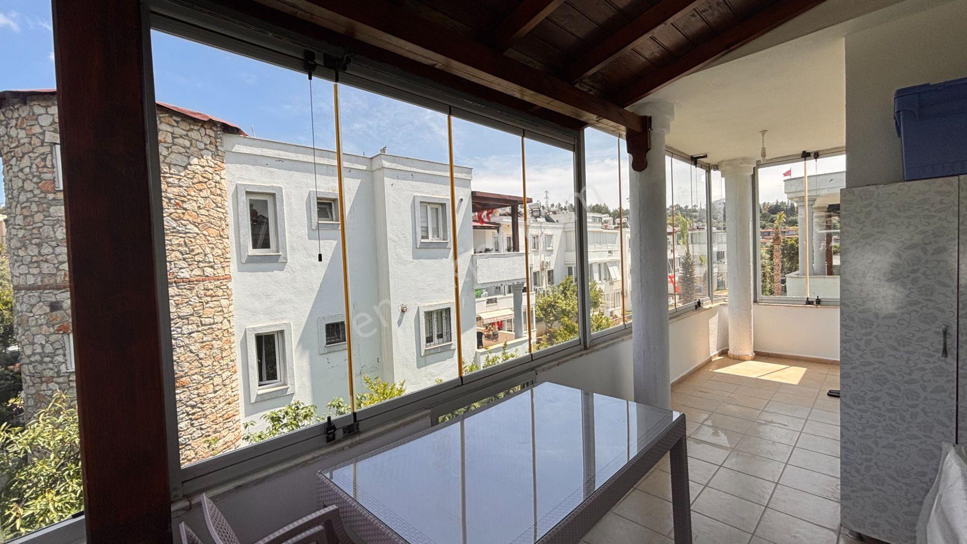 Konacık Ali Yaman Sitesi'nde Havuz Manzaralı 2+1 Üst Kat Daire - Görsel 11
