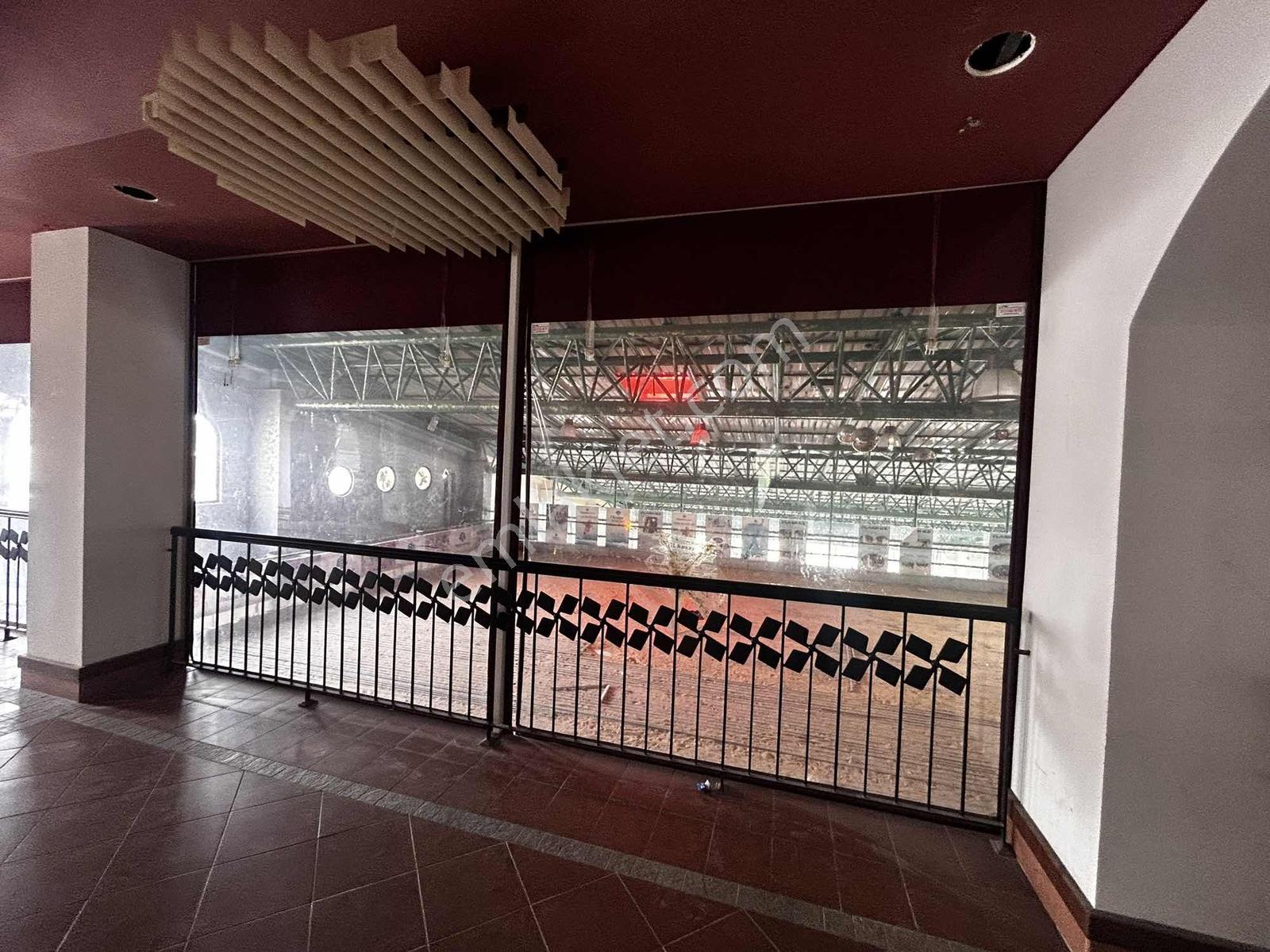 450 M2 Çok Amaçlı Kullanıma Uygun 4 Bölümlü Ticari Alan - Görsel 5