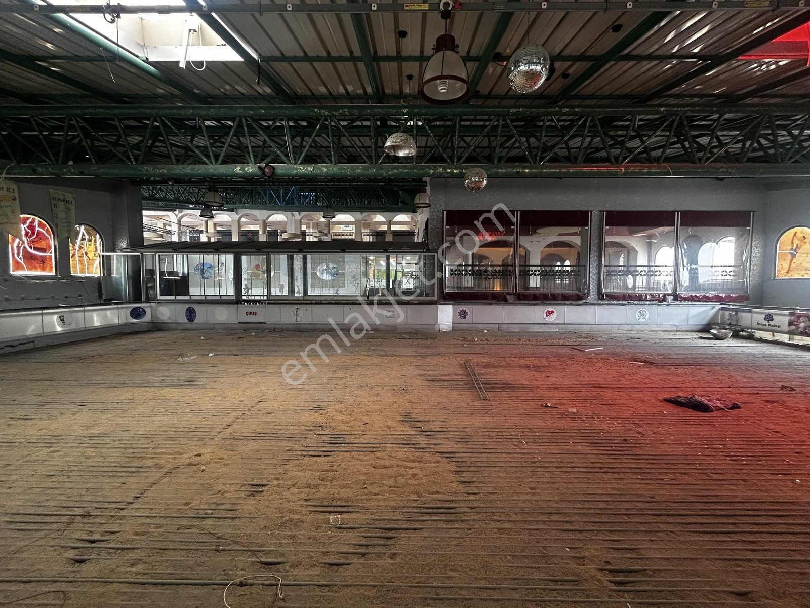 450 M2 Çok Amaçlı Kullanıma Uygun 4 Bölümlü Ticari Alan - Görsel 10