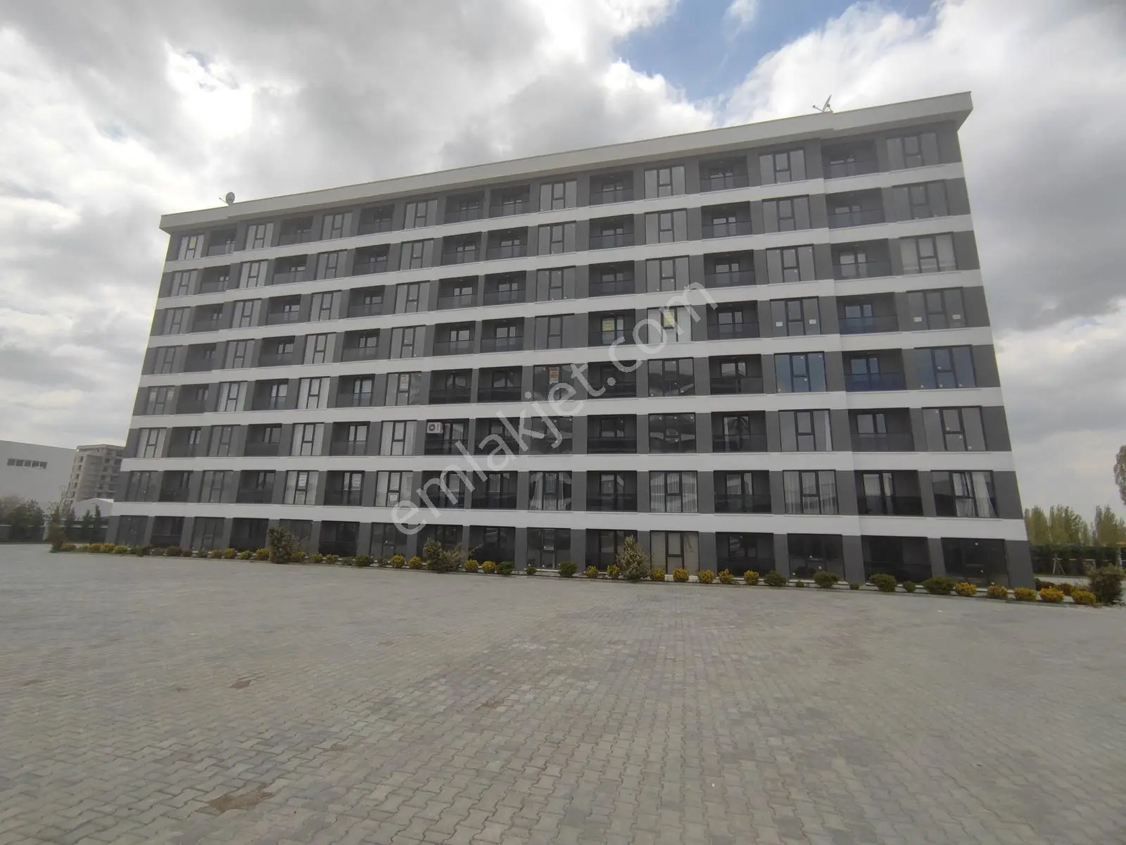 Jovenport'ta Esenboğa'ya Yürüme Mesafesinde 1+1 Kiralık Daire