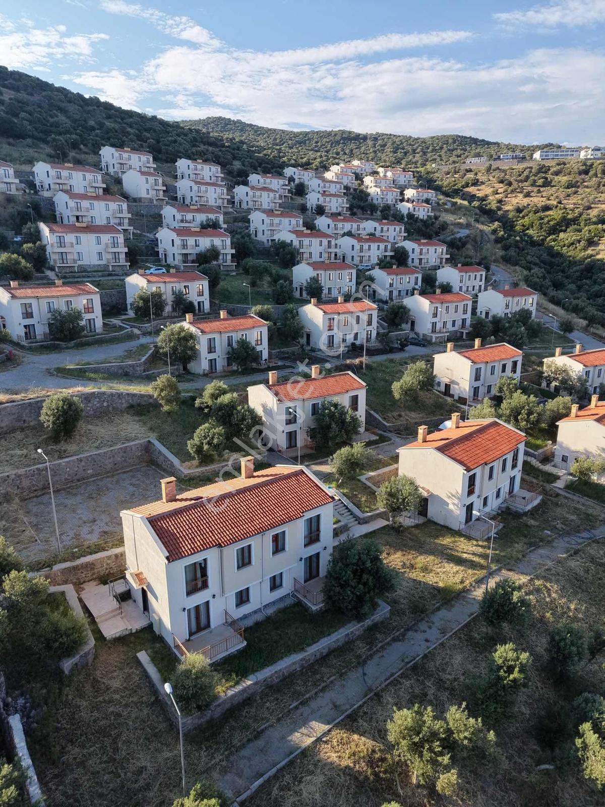 Hayıtlı Turizm Tatil Köyünde Deniz Manzaralı Dubleks Villa - Görsel 7