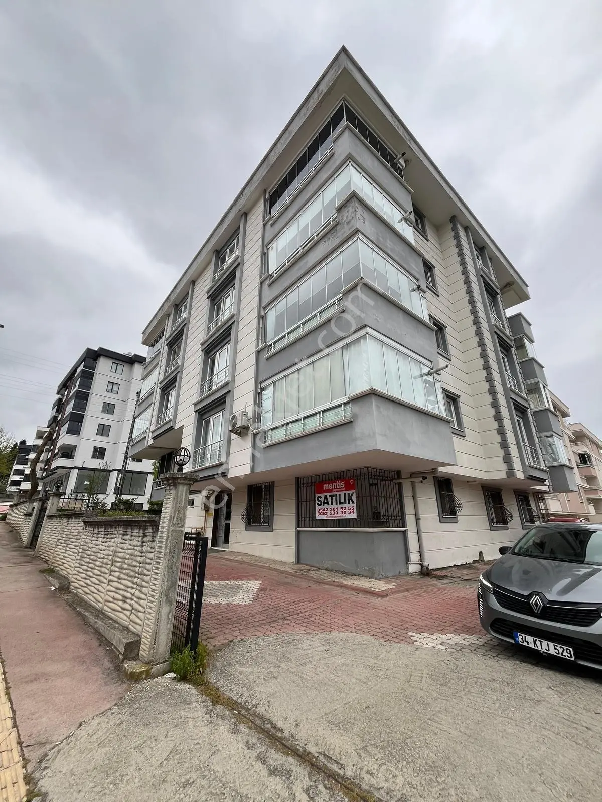 Mentis Gayrimenkul'den Derecikte Satılık Fırsat 3+1 Daire