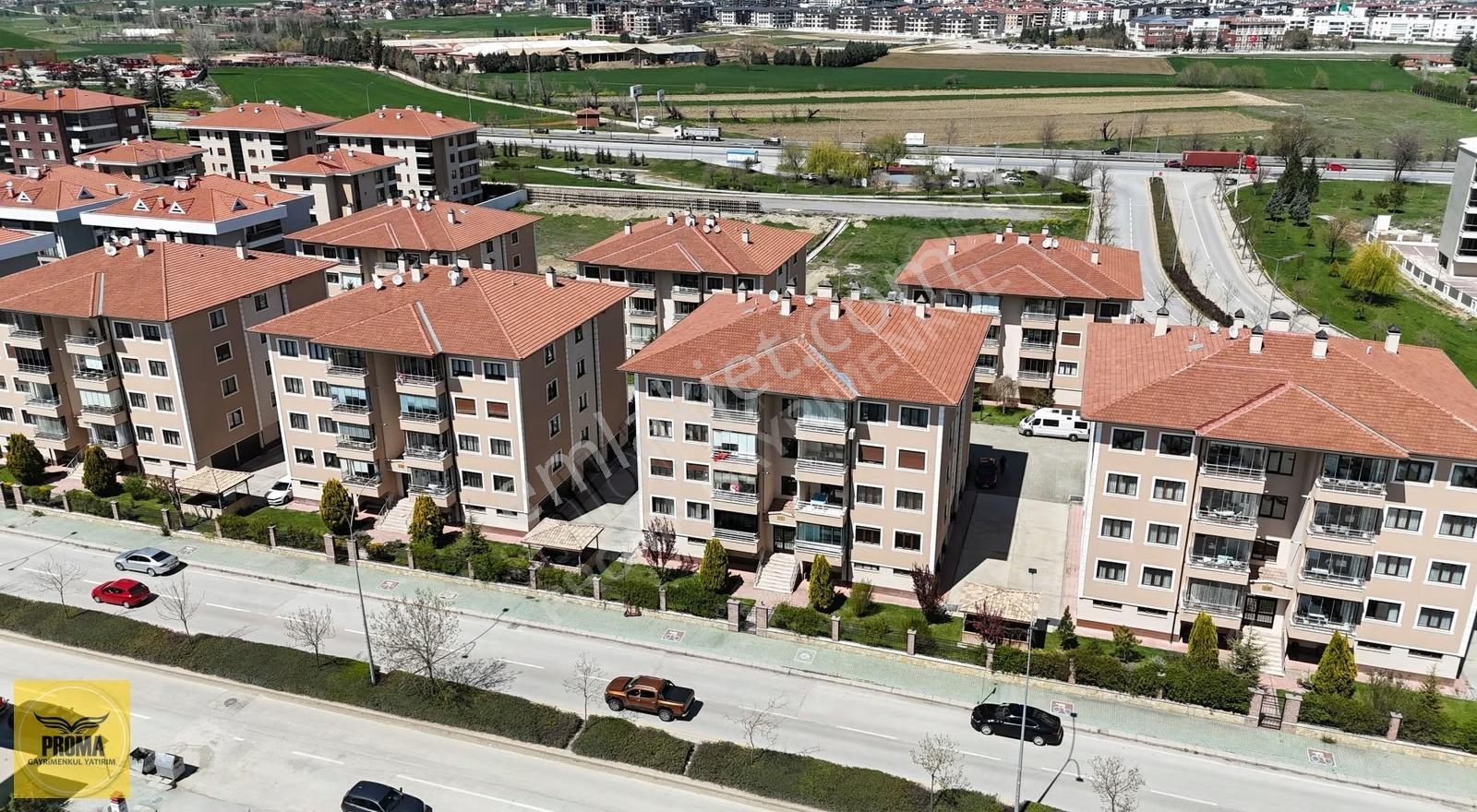 Proma'dan Batıkent Mah.4+1 Site İçinde Özel Garaj Balkonlu Asans