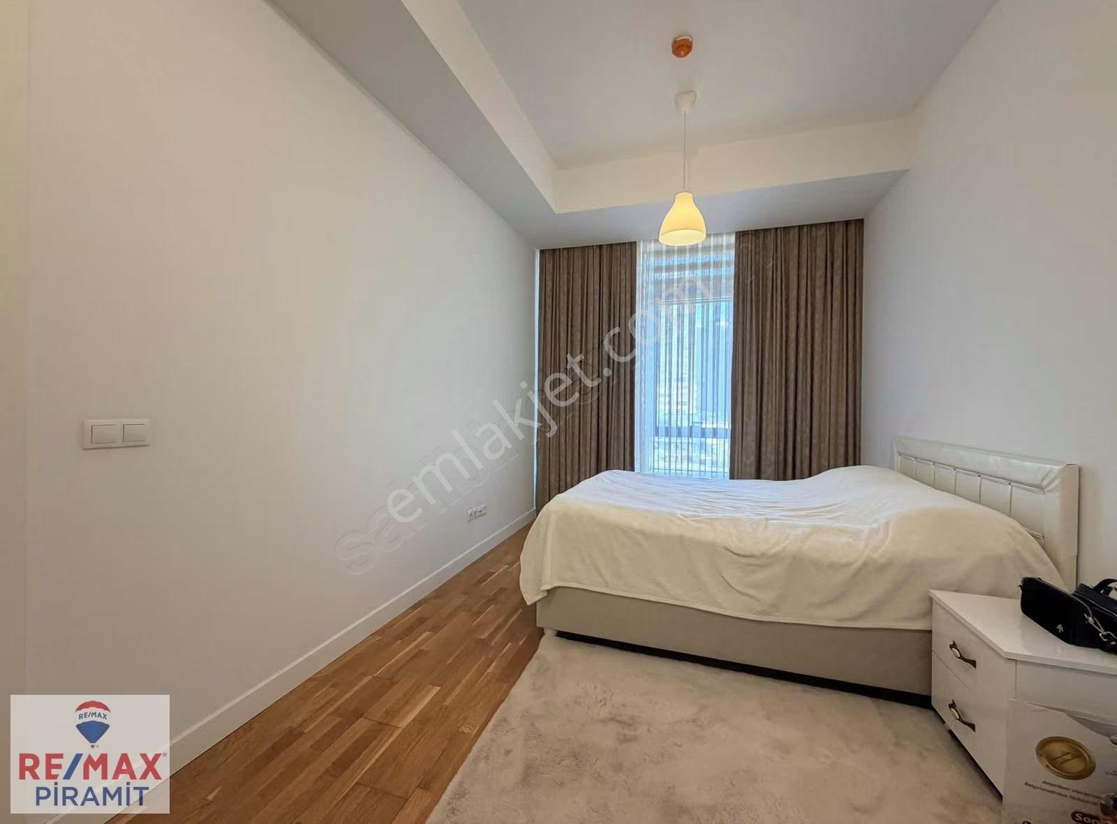 The Mandarins Sitesinde 2+1 - Yüksek Kat- Eşyalı Kiralık - Görsel 13