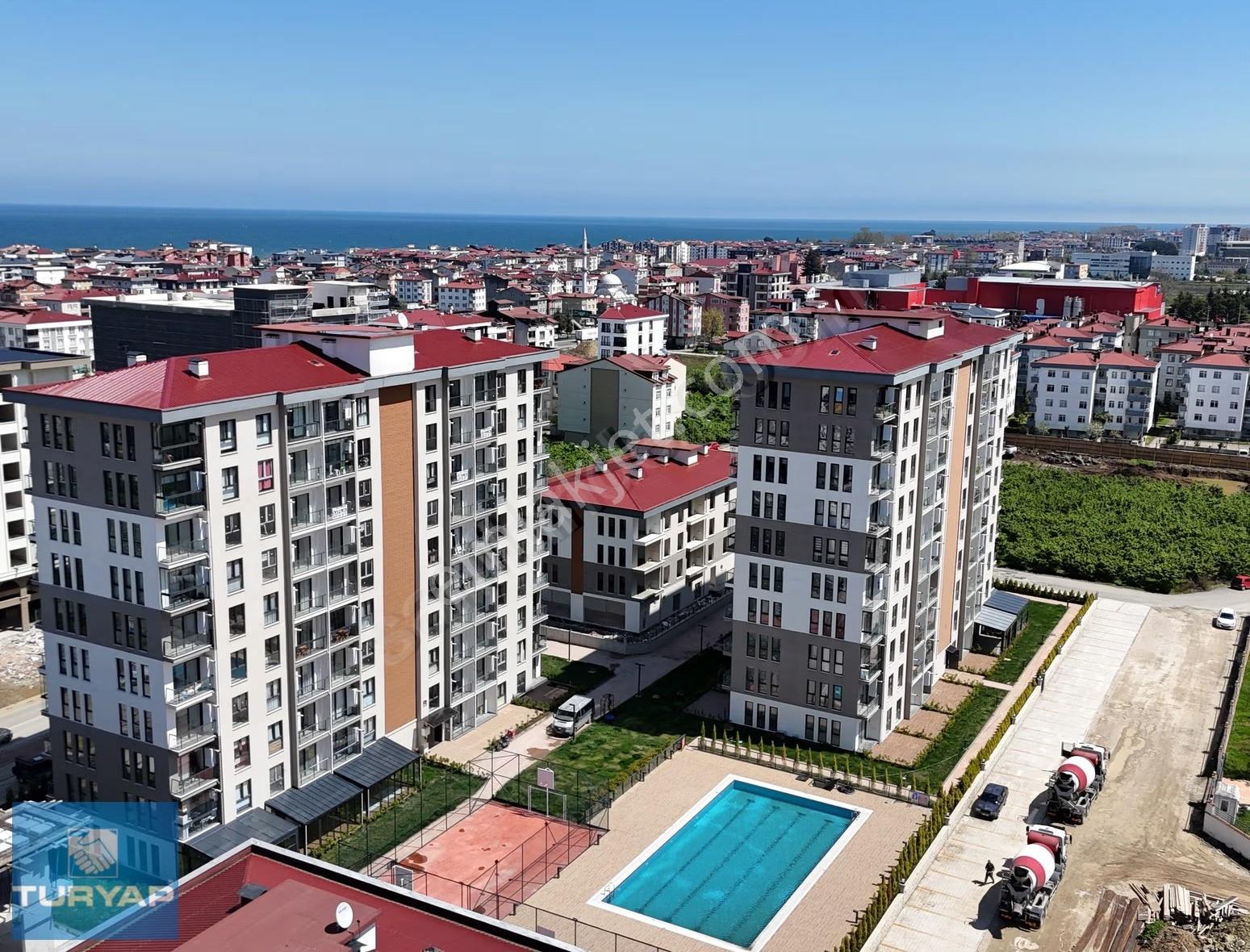 Ordu Cumhuriyet Mahallesi Eşyalı 1+1 Satılık Daire Havuzlu Site
