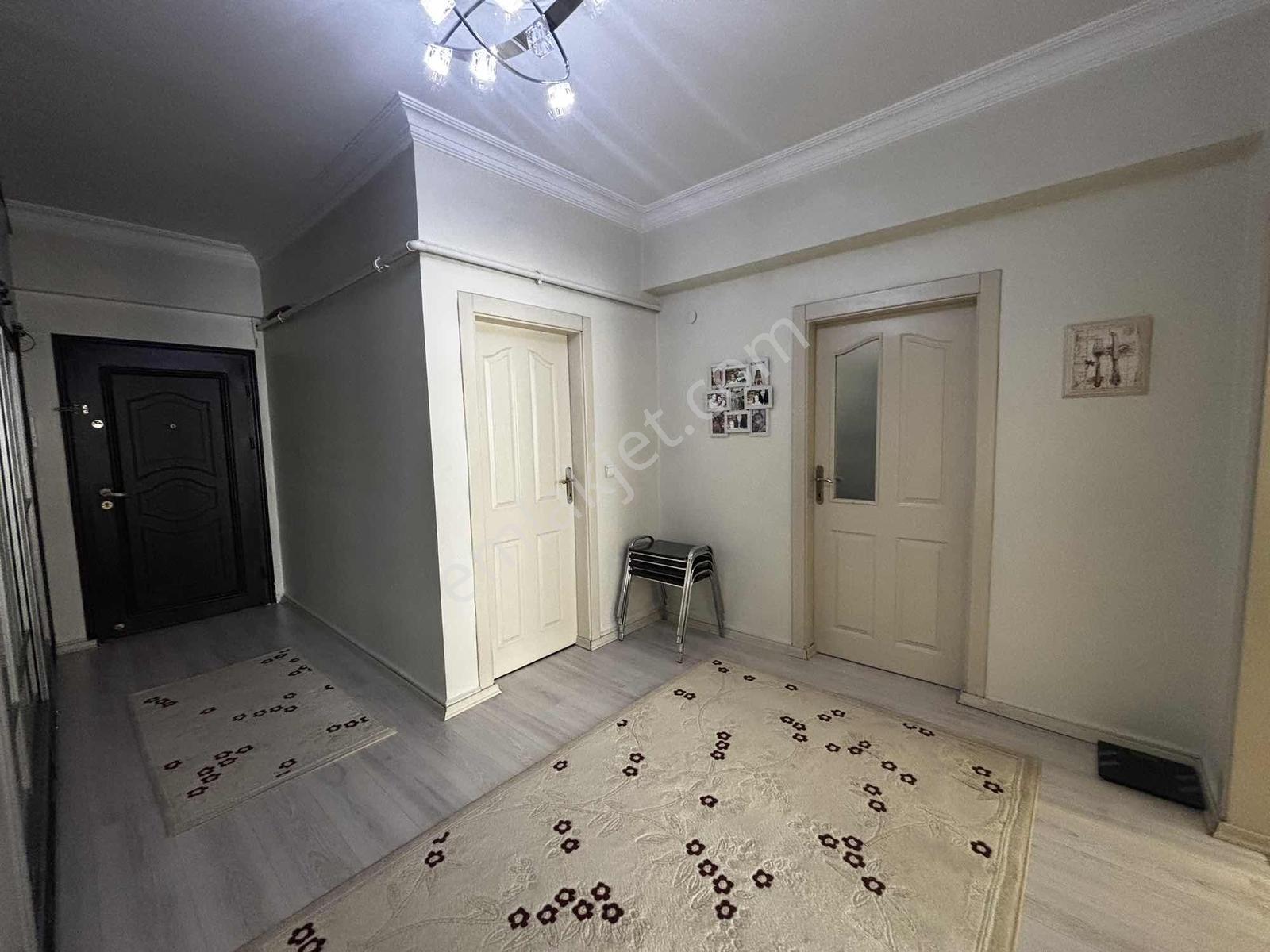 Köşk Mahallesinde Harika Konuma Sahip Kombili 3+1 Daire - Görsel 4