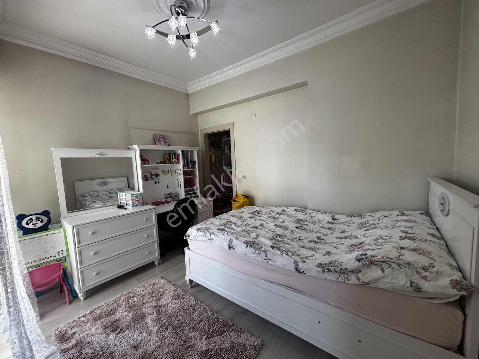 Köşk Mahallesinde Harika Konuma Sahip Kombili 3+1 Daire - Görsel 29