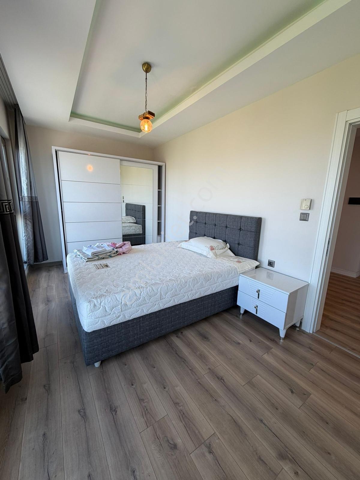 Büyükçekmece Pınartepe Mah Site İçi Kiralık Penthouse 4+2 - Görsel 15
