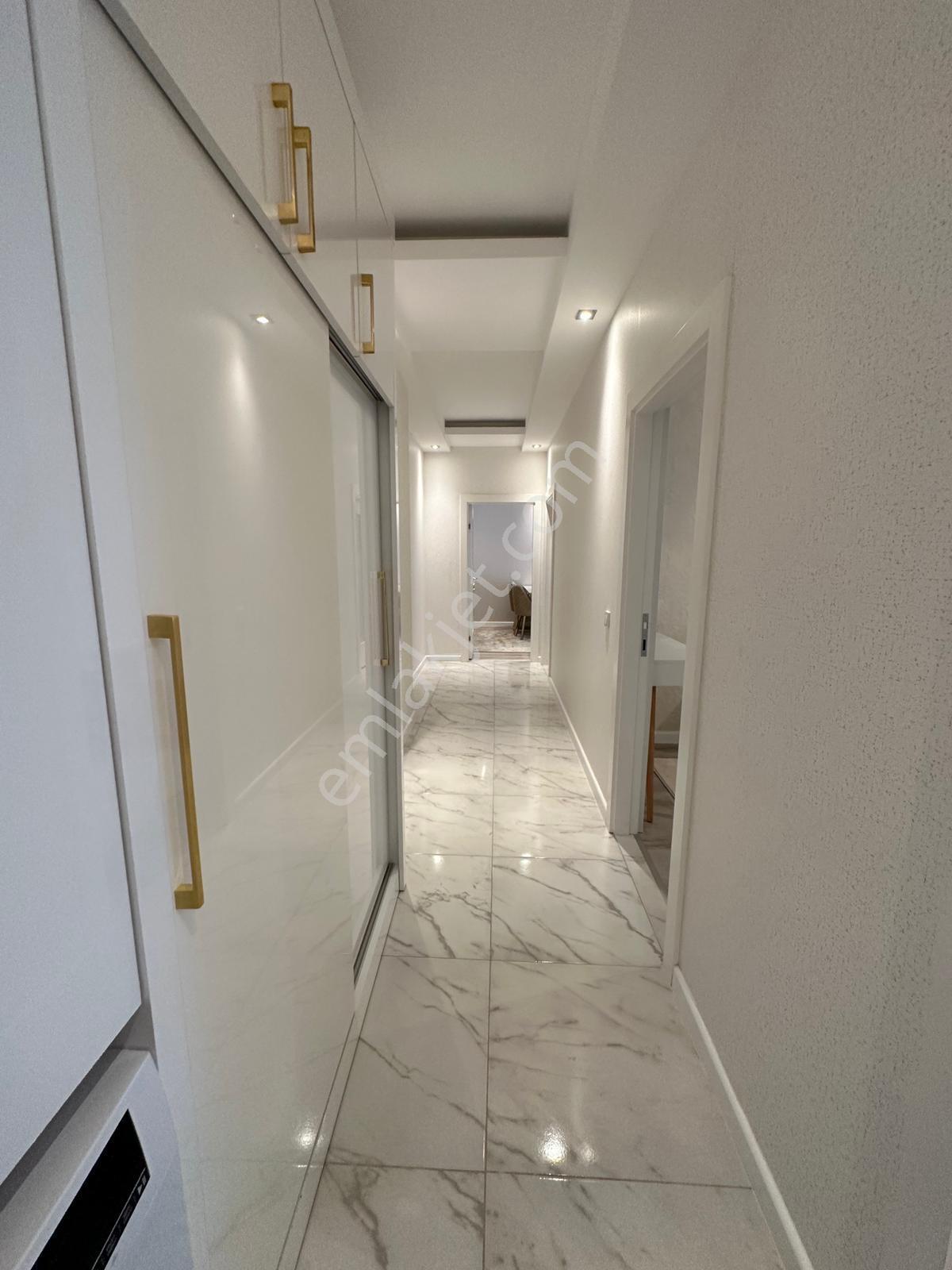 Alanya Mahmutlar 2+1 115 M2 Lüx Eşyalı Full Aktivite Deniz 700 M - Görsel 14