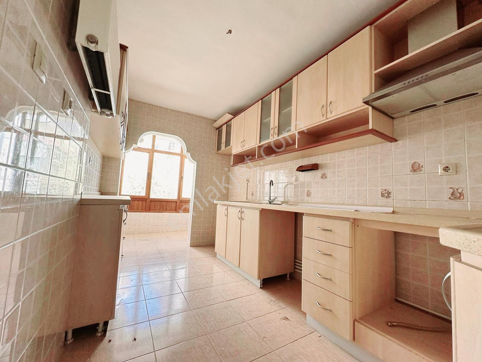 Basınevleri Mah Cadde Yakını 4+1 Full Yapılı Kiralık Dubleks - Görsel 3