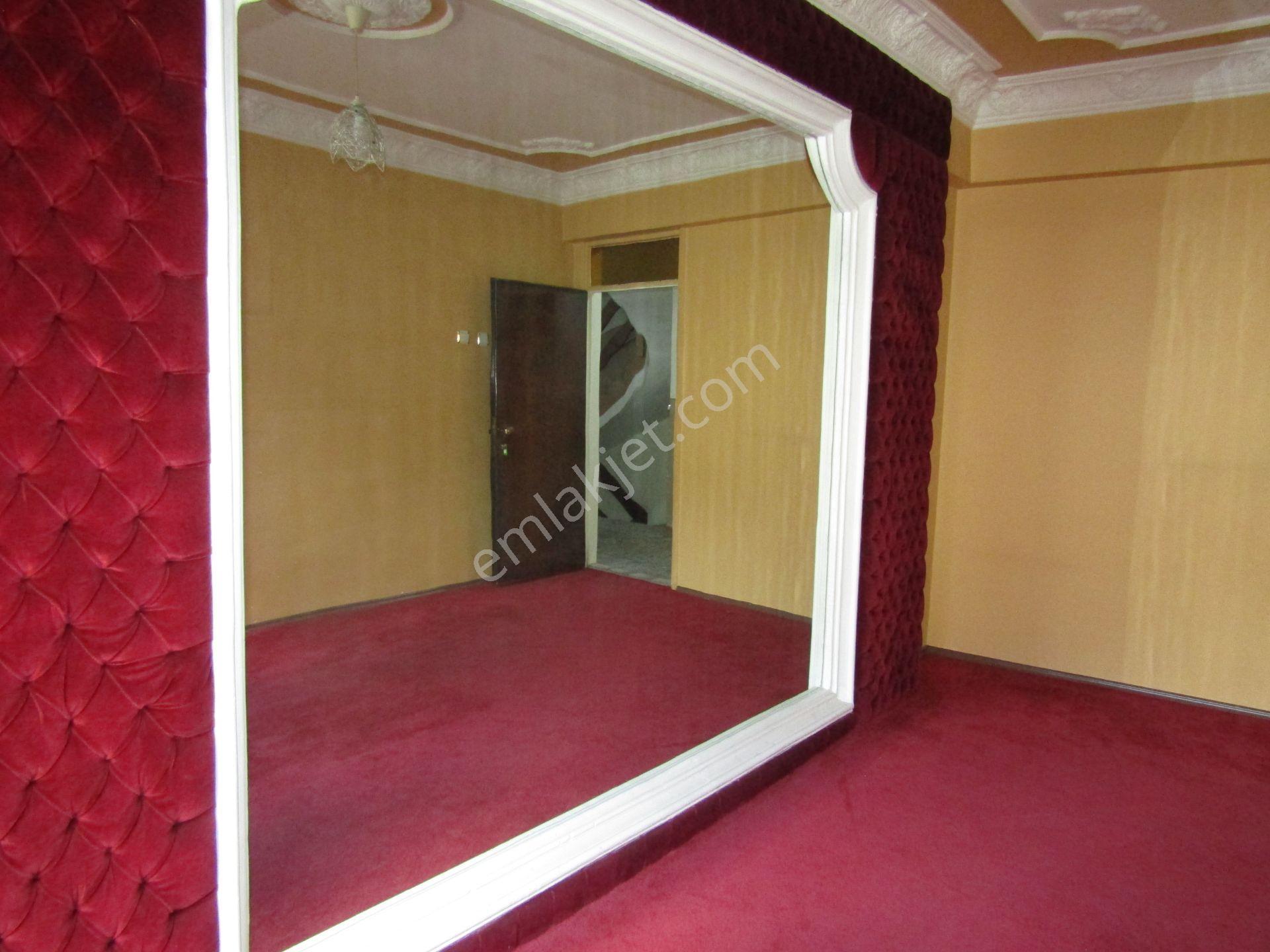 Setbaşı Ünlü Cadde 25m2 2.arakat Kiralık İşyeri 6.000tl - Görsel 4