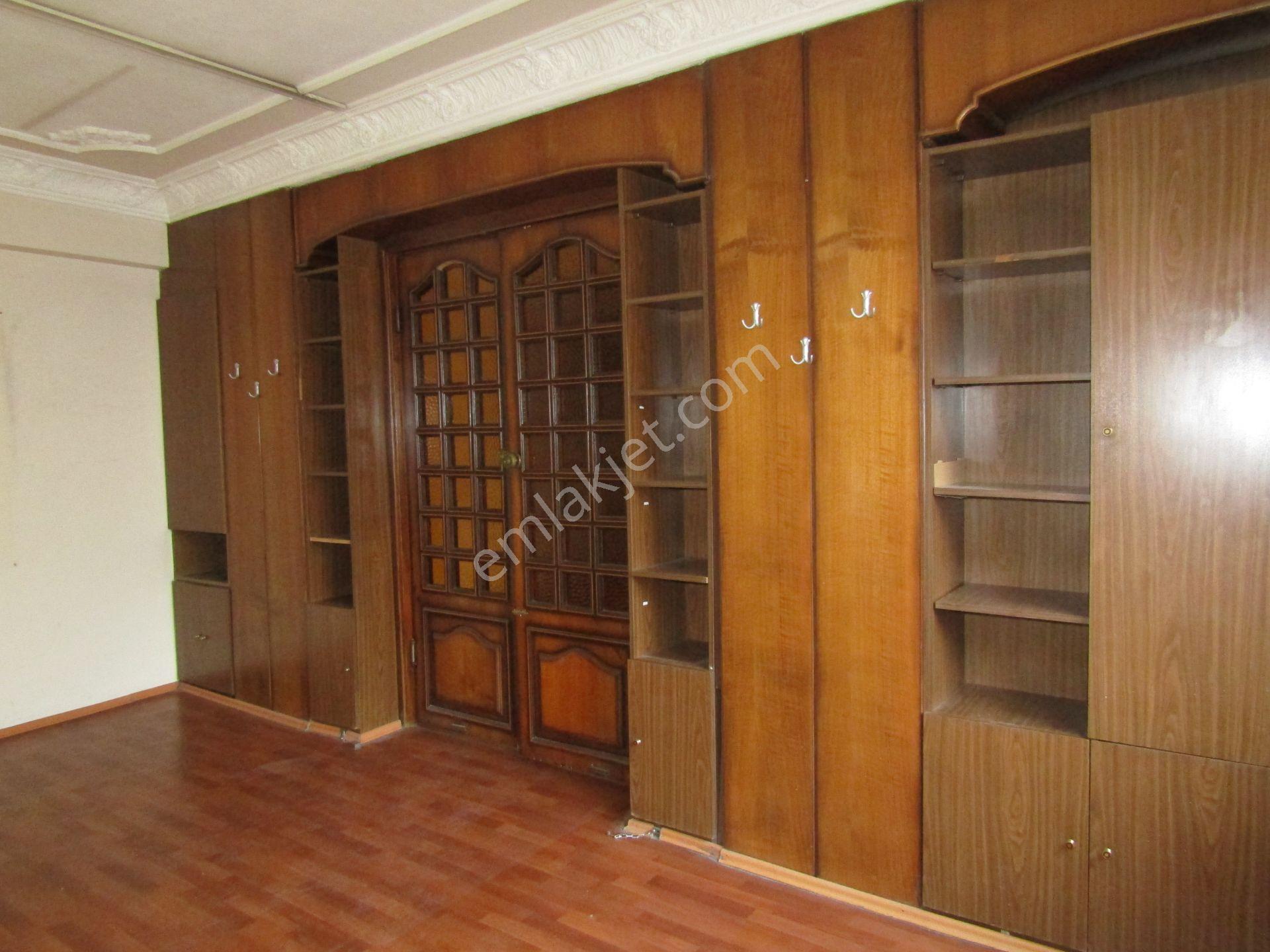 Setbaşı Ünlü Cadde Gözaçanişhanı 50m2 2.arakat Kiralık İşyeri 10bin Tl - Görsel 13