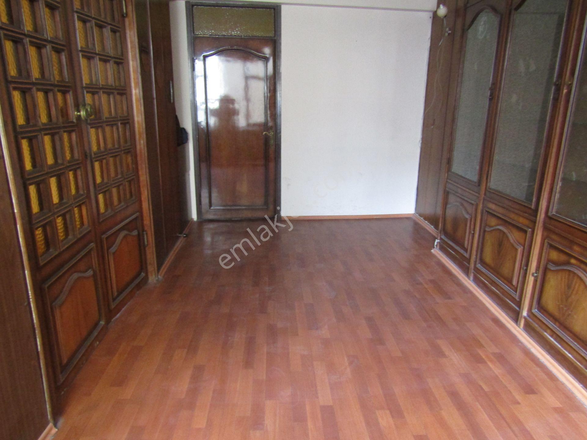 Setbaşı Ünlü Cadde Gözaçanişhanı 50m2 2.arakat Kiralık İşyeri 10bin Tl - Görsel 7