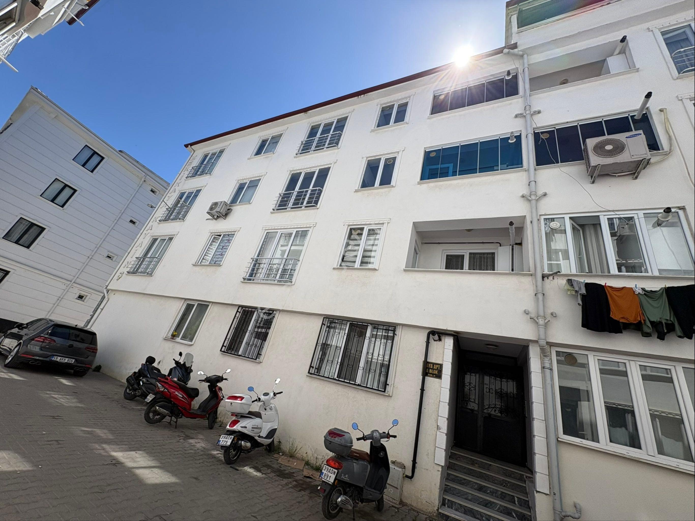 B&u Gayrimenkul'den Turistyolu Caddesinde Satılık 2+1